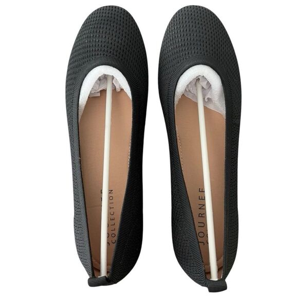 Journee Collection Maryann Black Flats Women’s Size 12 - Picture 9 of 9